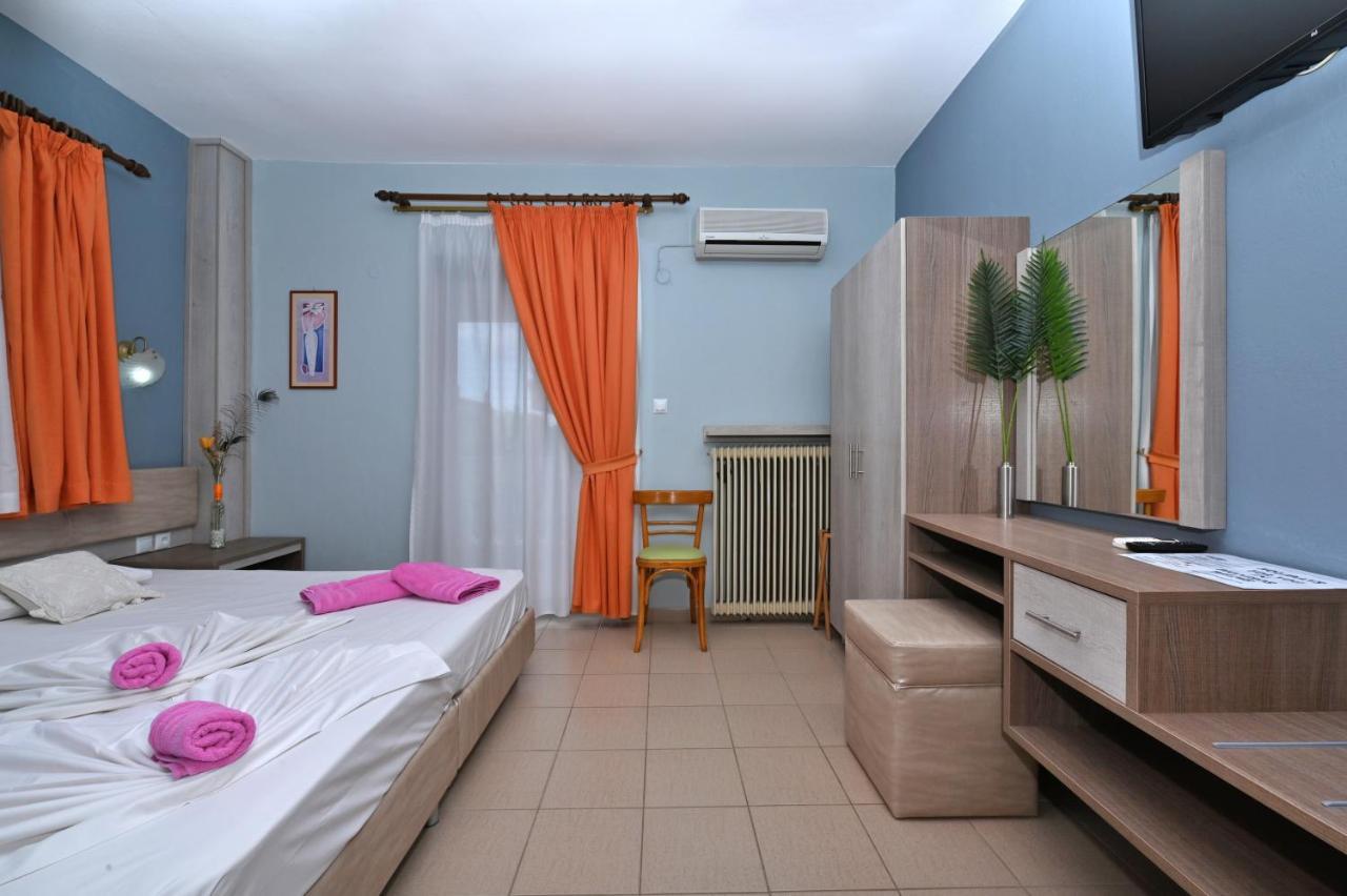 Dionisos Palms Apartments Paralia Dionisiou Exterior foto